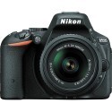 Nikon D5500 + 18-55 VR II + 55-300 VR Kit, must