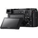 Sony a6300 + 16-50mm Kit