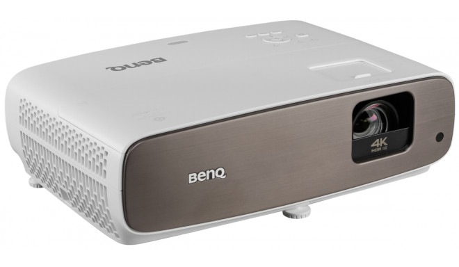 BenQ projector W2700