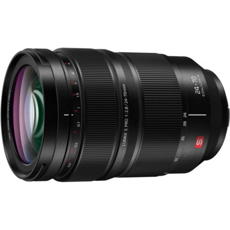 Panasonic Lumix S PRO 24-70mm f/2.8 objektīvs