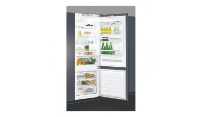 Whirlpool built-in refrigerator SP40 801 EU 1
