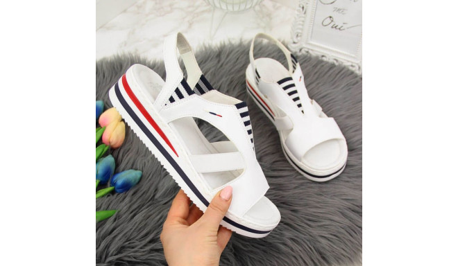 Rieker W V02Y5 wedge sandals white (39)
