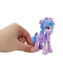 My Little Pony Make Your Mark Toy Cutie Mark Magic Izzy Moonbow - 3-Inch Hoof to Heart Pony for Kids