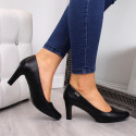 Black pumps on the W Sergio Leone post (37)