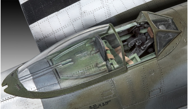 Revell liimitav mudel Hawker Tempest 1:32