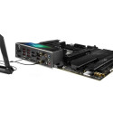 Asus emaplaat ROG Strix X670E-F Gaming WiFi AM5 4DDR5 ATX