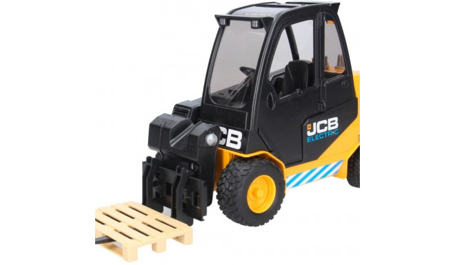 JCB Vehicle Telehandler and pallet