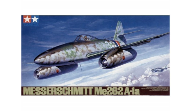 Tamiya model Messerschmitt Me262 A-1A.