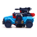 Transformeeruv auto-robot