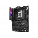 Asus emaplaat ROG Strix X670E-E Gaming WiFi AM5 4DDR5 ATX
