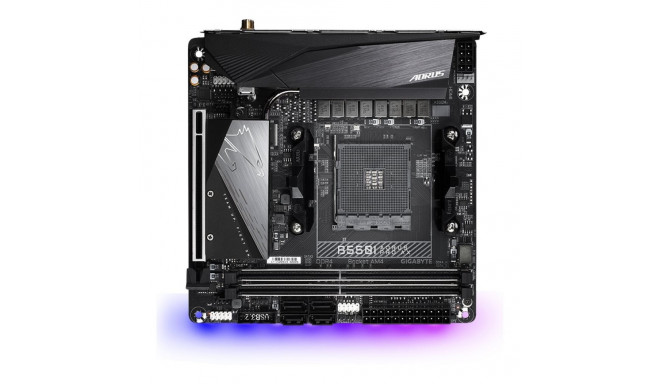 GIGABYTE B550I AORUS PRO AX AM4 DDR4 2xM.2 4xSATA WiFi DP HDMI mITX emaplaat