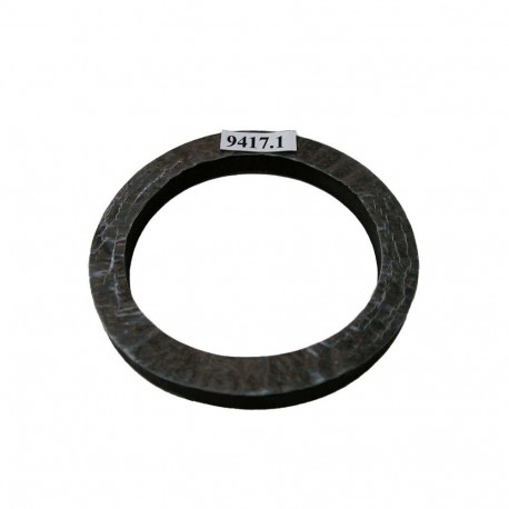 tihend WC kombipoti ja tsisterni vahele