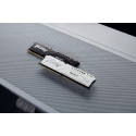 Kingston FURY 32 GB DDR5-5200, memory (white, KF552C36BWE-32, Beast, EXPO)