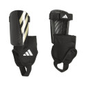 Adidas Tiro Match Club Jr IP3996 football shin guards (S)