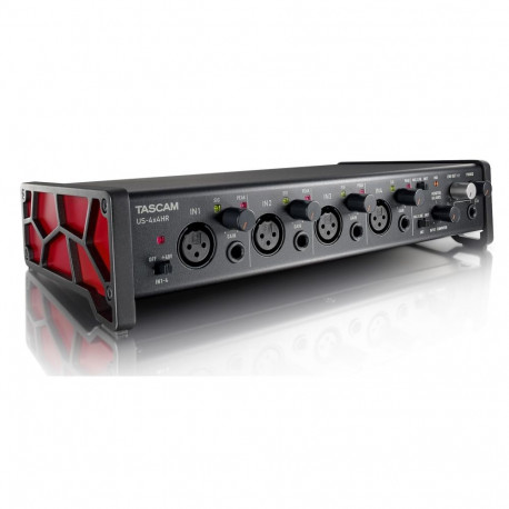 Tascam US-4X4HR salvestav heliliides