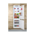 BK3045.4 NF(E) fridge-freezer