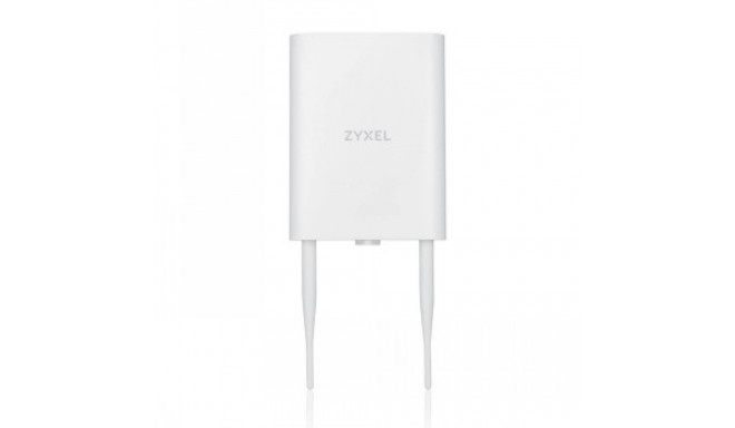 ZYXEL NWA55AXE AX1800, 2X2 MU-MIMO, SMART MESH, OUTDOOR IP55, POE+ (802.3AT), STANDALONE/NEBULA CLOU