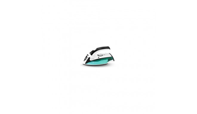 Camry CR 5024 White/green/black, 840 W, Steam Travel iron, Vertical steam function, Water tank capac