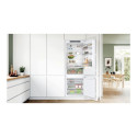 Bosch Serie 4 KBN96VFE0 fridge-freezer Built-in 383 L E White