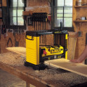 DeWALT DW733 benchtop/thickness planer 1800 W 10000 RPM