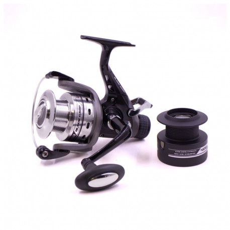 Reel SWD ZHIBO Black Carp 400 3+1BB