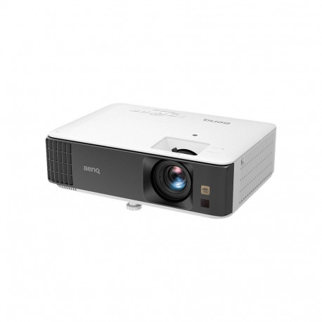 Benq | TK700 | 4K UHD (3840 x 2160) | 3000 ANSI luumenit | Valge