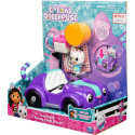 Spin Master Gabby's Dollhouse - Carlita toy car with Pandy Paws figure, toy vehicle