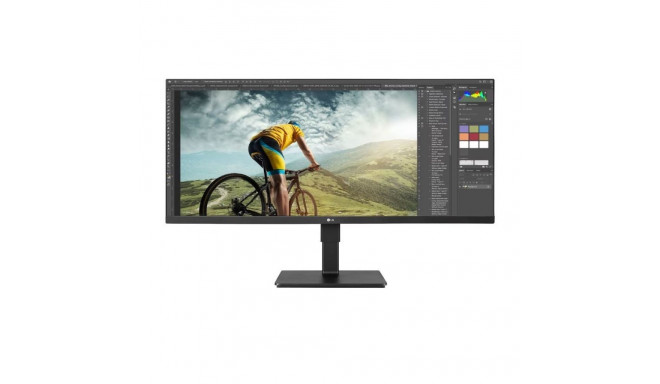 34-inch LG 34BN670P-B UltraWide monitor