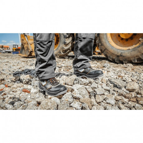 töökeskmised poolsaapad, nahast, S1P SRA, suurus 39, CE