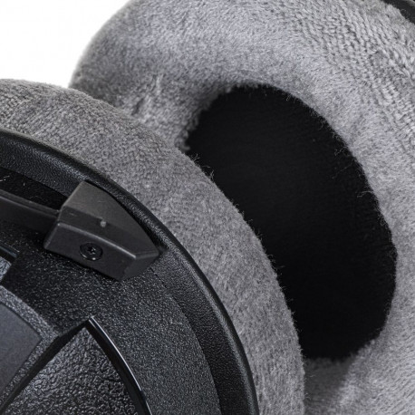 Beyerdynamic suletud stuudiokõrvaklapid DT 770 PRO 250Ω