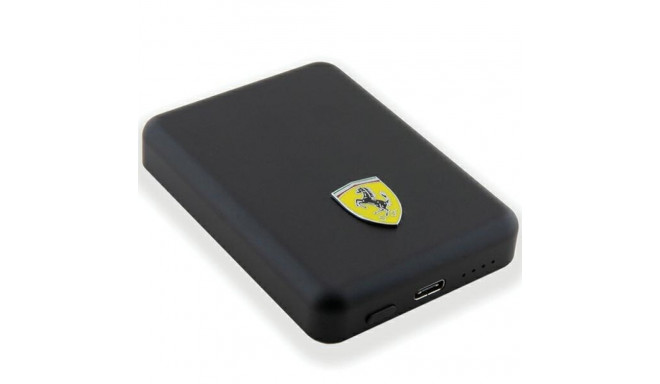 Ferrari Powerbank FEPB5MNCAK 15W 5000mAh black Metal Logo MagSafe