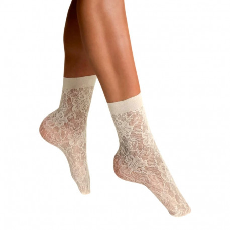 SOKISAHTEL ROSA STILE kreemjasvalged õhukesed sokid 444