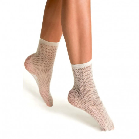 SOKISAHTEL MAGICA kreemjasvalged võrkmustriga sokid 444