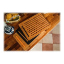 Fiskars FF bamboo bread cutting board