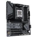 GIGABYTE B650 EAGLE Motherboard - Supports AMD Ryzen 9000 CPUs, 12+2+2 Phases Digital VRM, up to 760