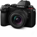 Panasonic Lumix DC-S5D + 18-40mm