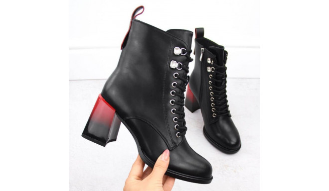 D&A S.Barski ankle boots with decorative heel Premium Collection W MR880-132 OLI270 (38)