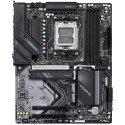 GIGABYTE X870 GAMING WIFI6 Motherboard - Supports AMD Ryzen 9000 CPUs, 8+2+2 phases VRM, up to 8000M