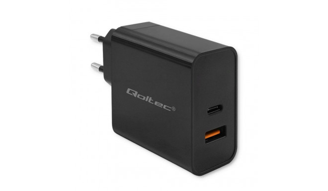 Qoltec 52381 superkiire PD laadija | 1xUSB-C | 1xUSB | 90W | 5-20V | 2.4-4.35A | must