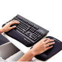 Fellowes Mouse Mat Wrist Support - PlushTouch Mouse Pad with Non Slip Rubber Base &amp; Antibact