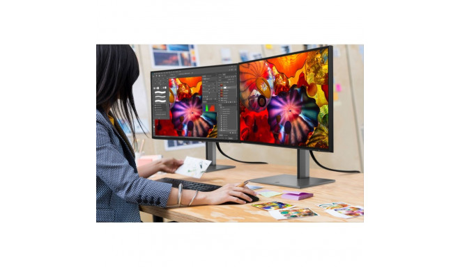 Monitor - HP Z25xs G3 QHD Black HP Z25xs G3 QHD USB-C Display with DreamColor