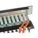 Lindy 25990 patch panel 1U