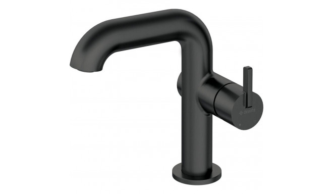 Basin mixer with rectangular spout