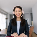 "Logitech H390 Headset on-ear wired USB-A rose"