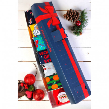 SOKISAHTEL JÕULUD 7 sokipaariga kinkekarp igaks nädalapäevaks 444, 446, 661, 659, 658, 660