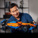 "LEGO Technic McLaren Formel 1 Rennwagen 42141"