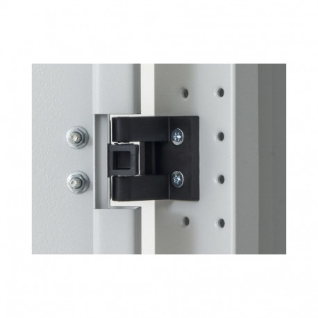 Triton RMA-22-A61-CAX-N1 rack-seadmekapp 22U põrandal seisev kapp Hall
