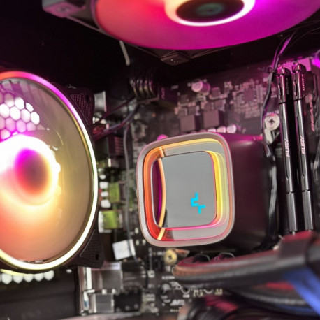INTOP AQUA Ryzen 7 9700X 16GB DDR5 1TB SSD M.2 NVME+2TB RTX5070Ti 16GB
 WIN11