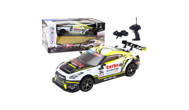 RC 1:16 drift vahetatavate ratastega valge-kollane auto