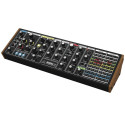 Behringer MODEL 15 - analoog-süntesaator
